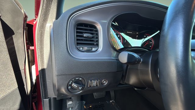 Used 2023 Red Dodge SXT image 22
