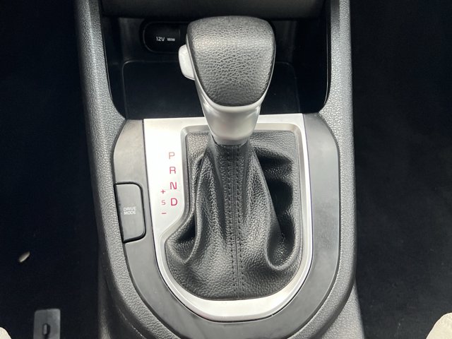 Used 2023 Black Kia LXS image 21
