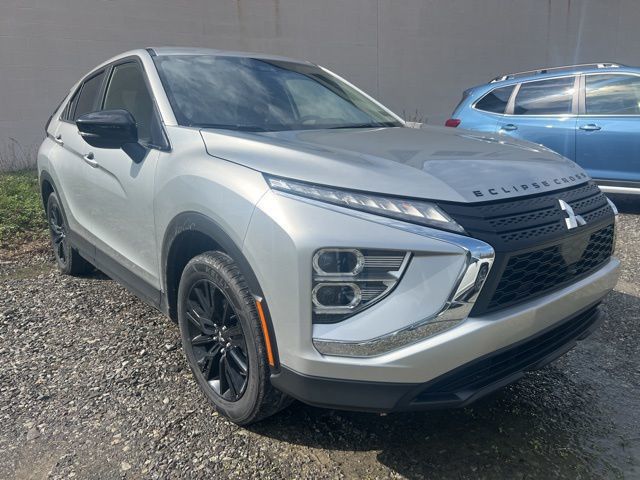 Silver Alloy 2023 Mitsubishi Eclipse Cross LE S-AWC SUV / Crossover All-Wheel Drive Continuously Variable Transmission
