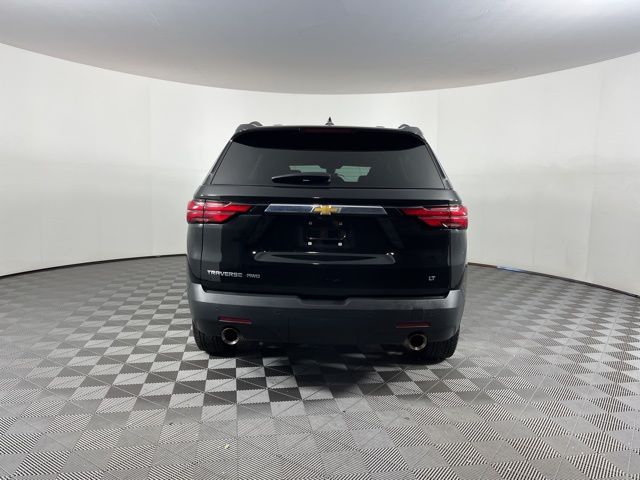 2022 Mosaic Black Metallic Chevrolet Traverse LT Leather AWD SUV