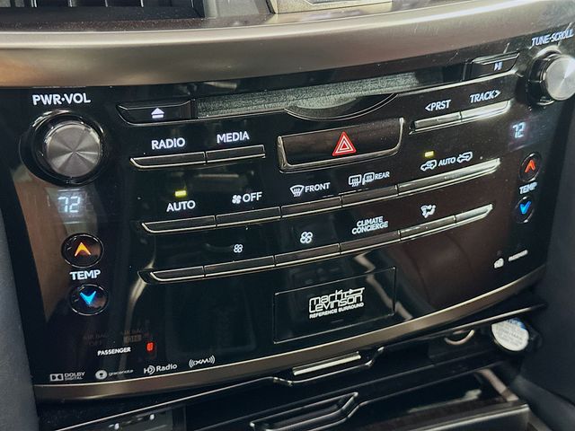 2016 Lexus LX 570 16