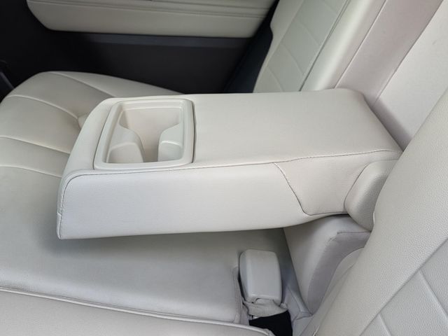 Used 2020 Toyota Highlander Hybrid SUV