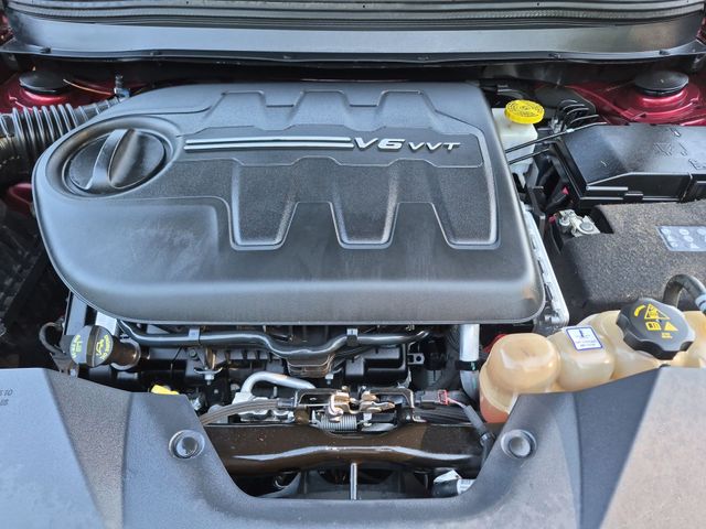 Used 2019 Red Jeep Latitude Plus image 25