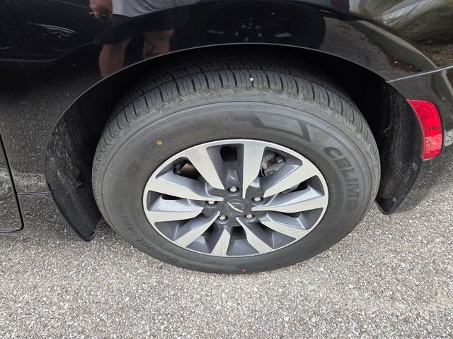 Certified Used 2024 Black Chrysler Select image 3