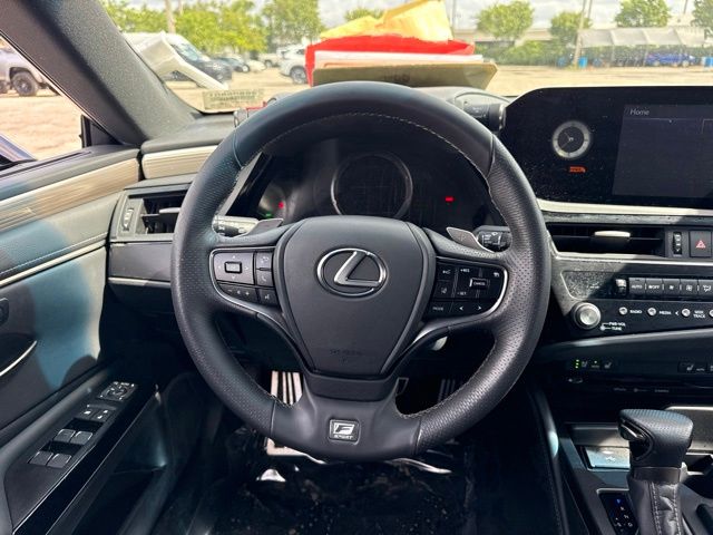 2022 Lexus ES - $39,888