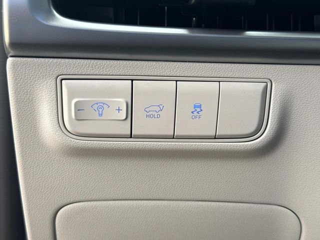 New 2026 White Hyundai SEL Plus image 21