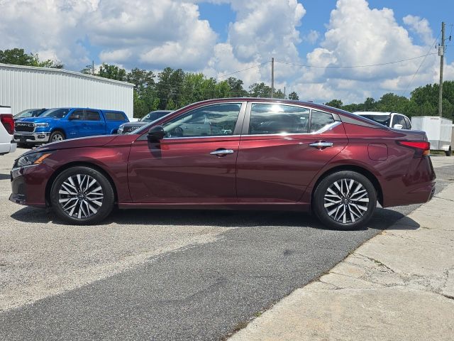 2025 Nissan Altima 2.5 SV:B02428