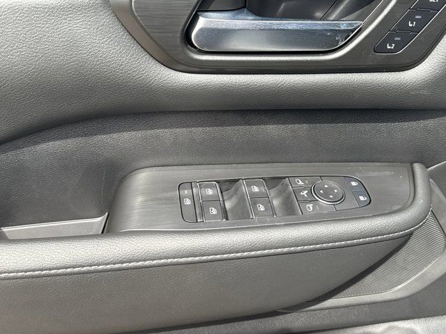 2026 Nissan Armada SL - Photo 11