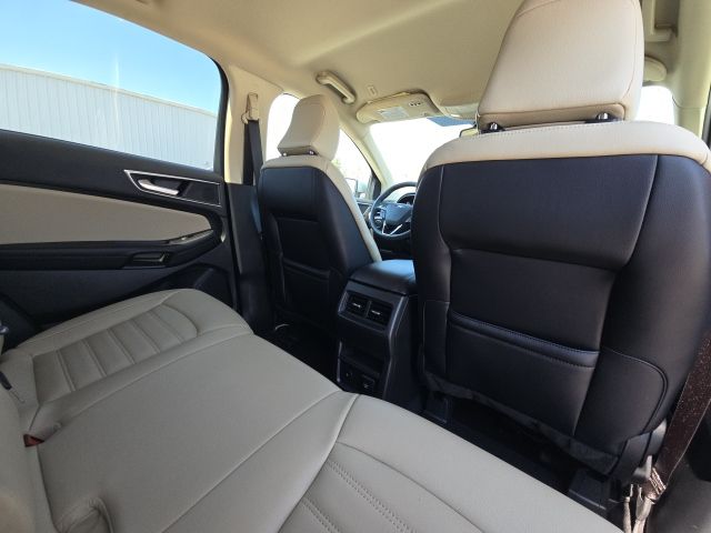 2024 Ford Edge SEL:B02210