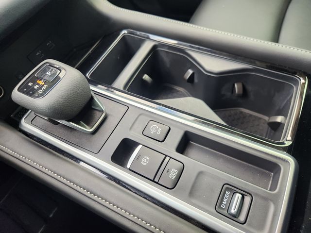 Used 2025 Nissan Pathfinder SUV