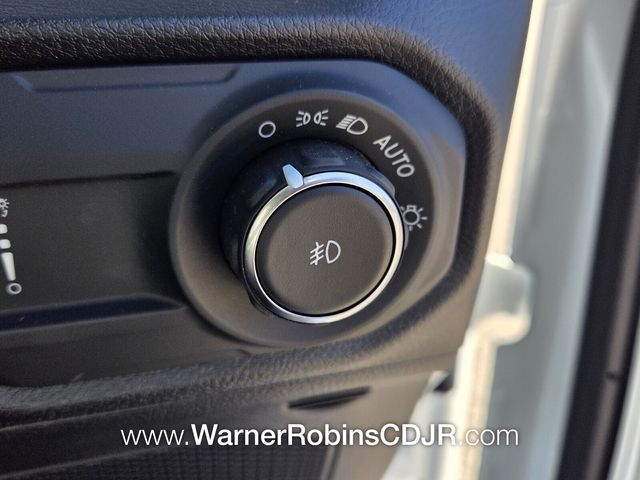 New 2026 White/off-white Jeep Sport RHD image 23