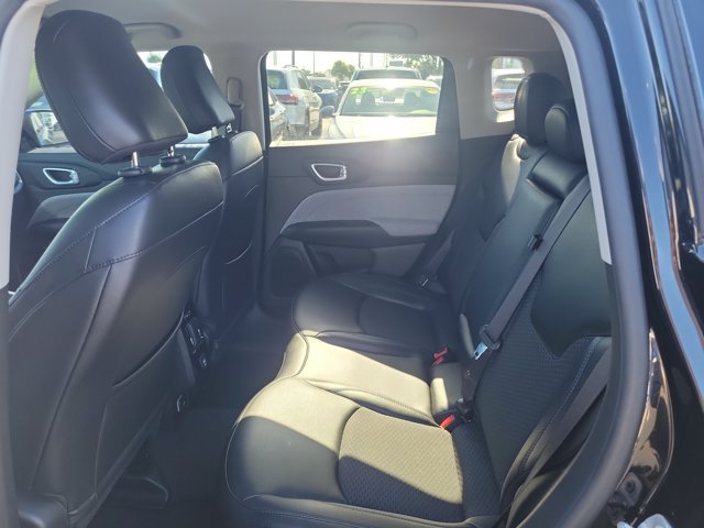 Used 2022 Black Jeep Latitude image 12