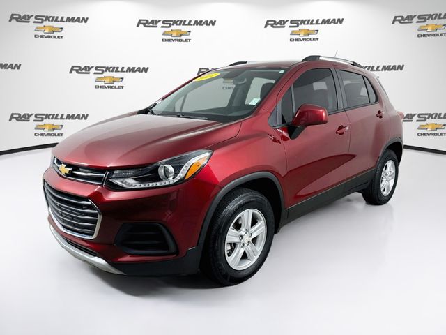 Used 2022 Red Chevrolet LT image 3