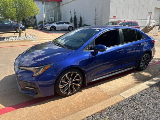 Blue 2021 Toyota Corolla SE FWD Sedan Front-Wheel Drive Continuously Variable Transmission