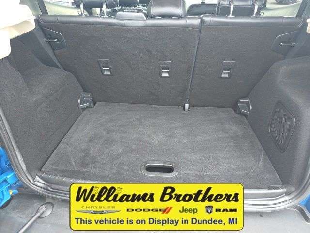 2020 Ford EcoSport Titanium - Blue Candy exterior view 9