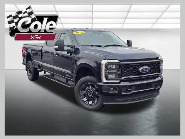 2024 Ford F-350 Super Duty Lariat Crew Cab 4WD