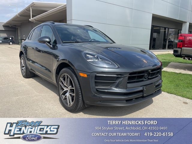 Gray 2024 Porsche Macan AWD SUV / Crossover All-Wheel Drive 7-Speed Automatic