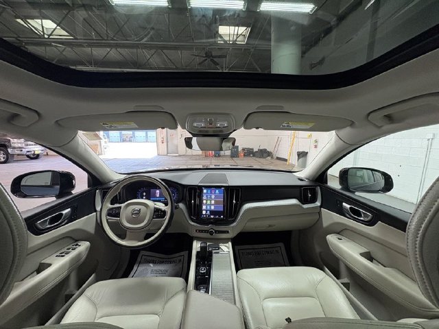 2024 Volvo XC60 Plus - Photo 27