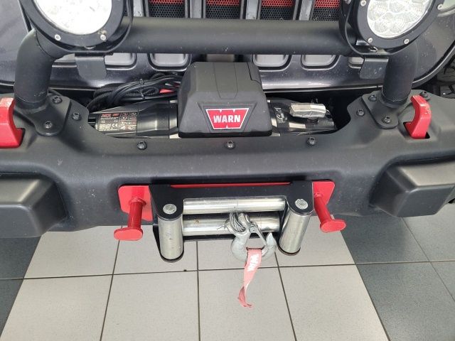 Used 2018 Granite Crystal Metallic Clearcoat Jeep Unlimited Rubicon image 12