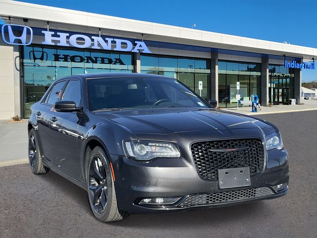 2022 Chrysler 300 S 1