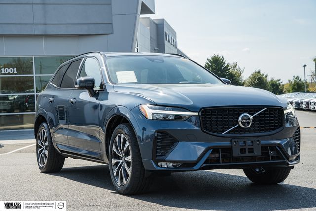 2024 Volvo XC60 B5 Plus Dark Theme AWD