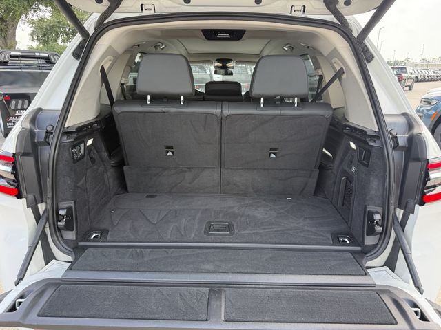 2024 BMW X7 xDrive40i White at Gullo Toyota