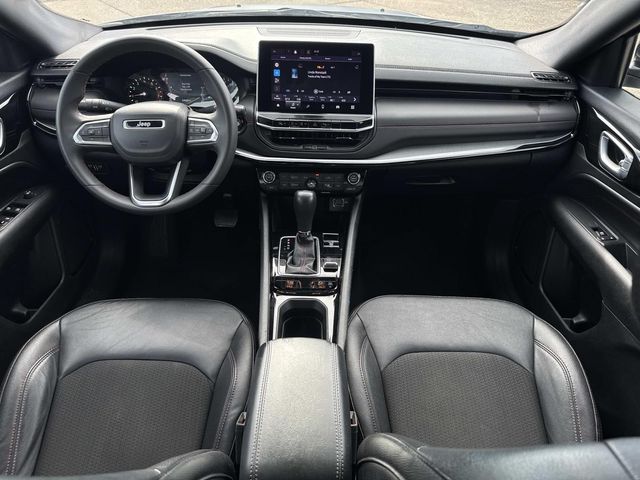 2024 Jeep Compass Trailhawk White/off-white at Ross Downing Buick GMC