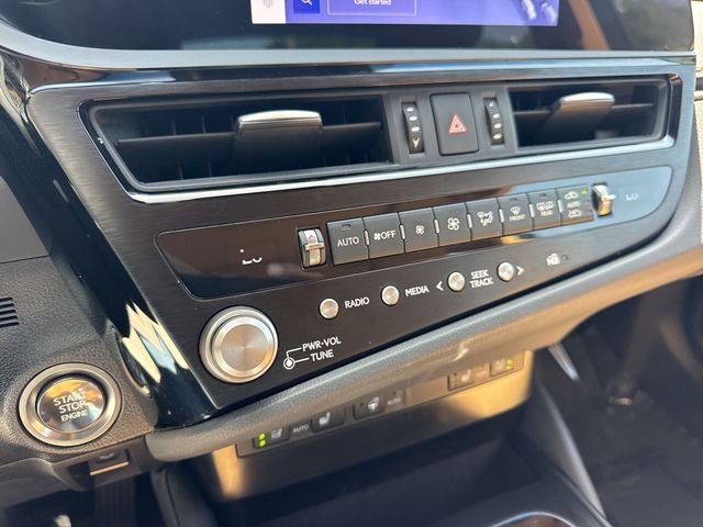 2023 Lexus ES - $38,998