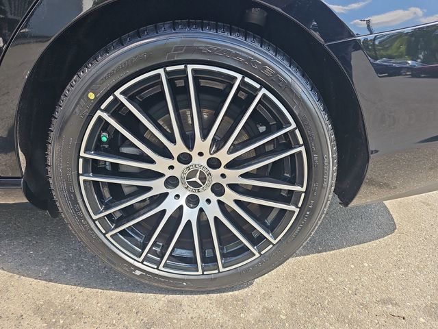 Used 2022 Black Mercedes-Benz C 300 image 31