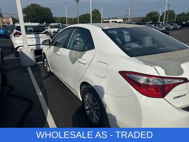 2014 Super White Toyota Corolla LE FWD Sedan