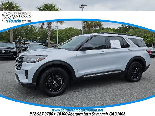  2025 Ford Explorer Active AWD   