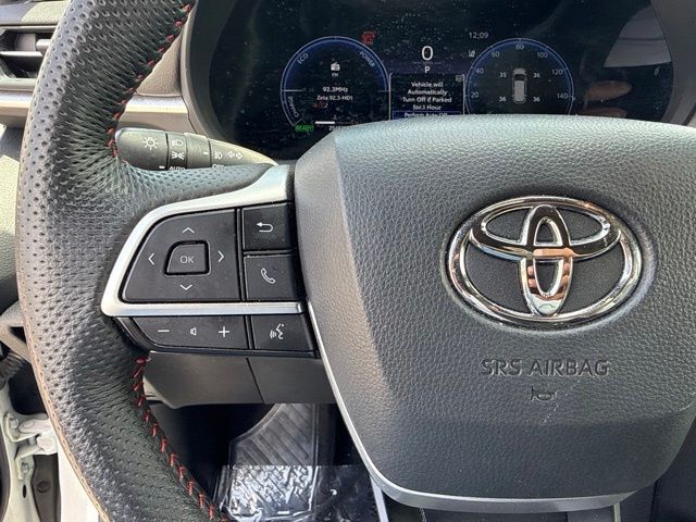 2025 Toyota Sienna - $51,988