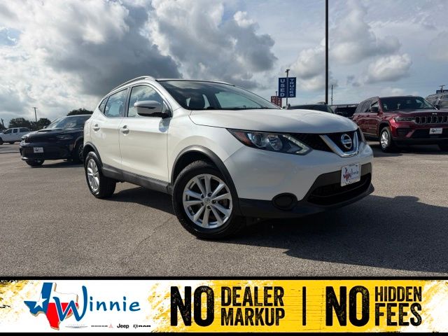 Pearl White 2017 Nissan Rogue Sport SUV / Crossover Front-Wheel Drive Continuously Variable Transmission