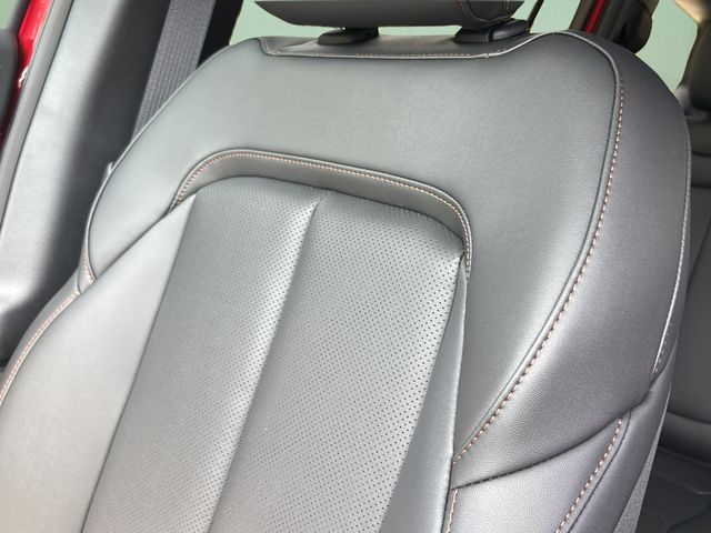 Red Hot Pearlcoat 2026 Jeep Cherokee Limited 4WD SUV / Crossover Four-Wheel Drive Continuously Variable Transmission