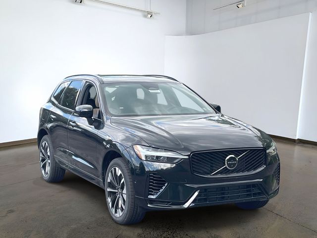 New 2026 Black Volvo T8 Plus image 3