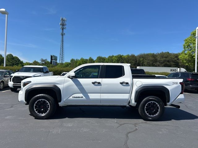 2024 Toyota Tacoma TRD Off Road - Photo 12