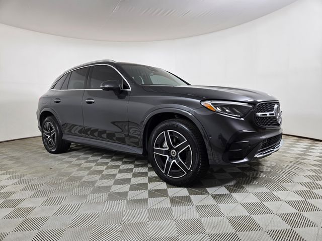 2025 Mercedes-Benz GLC 300 4MATIC