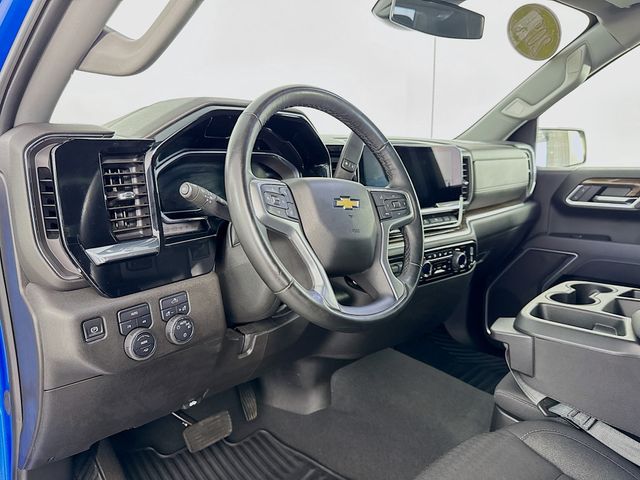Used 2025 Blue Chevrolet LT image 9