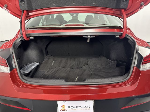 Used 2024 Hyundai Elantra For Sale in Indianapolis, IN