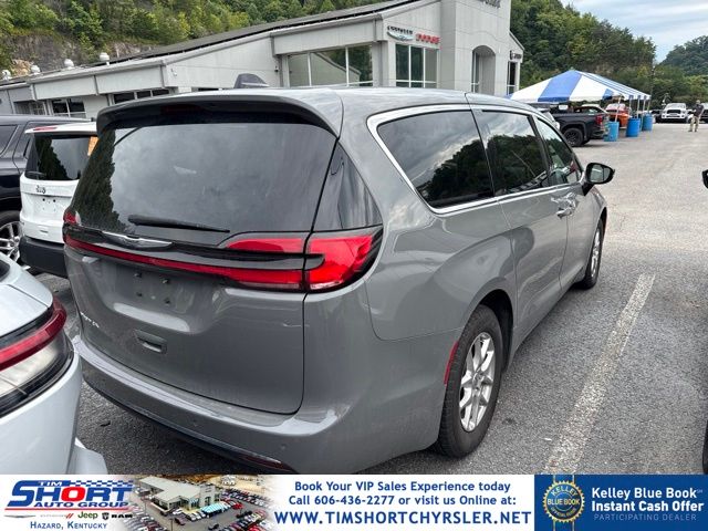 Ceramic Gray Clearcoat 2025 Chrysler Pacifica Minivan Front-Wheel Drive 9-Speed Automatic