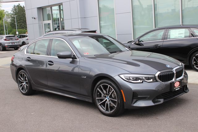 2022 BMW 3 Series 330e xDrive