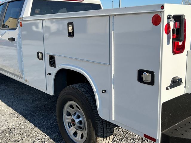 2024 GMC Sierra 3500HD Pro 12