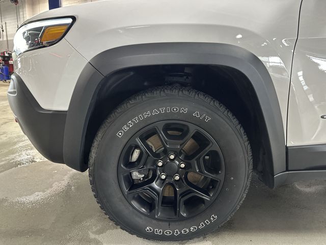 Certified Used 2022 White Jeep Trailhawk image 20