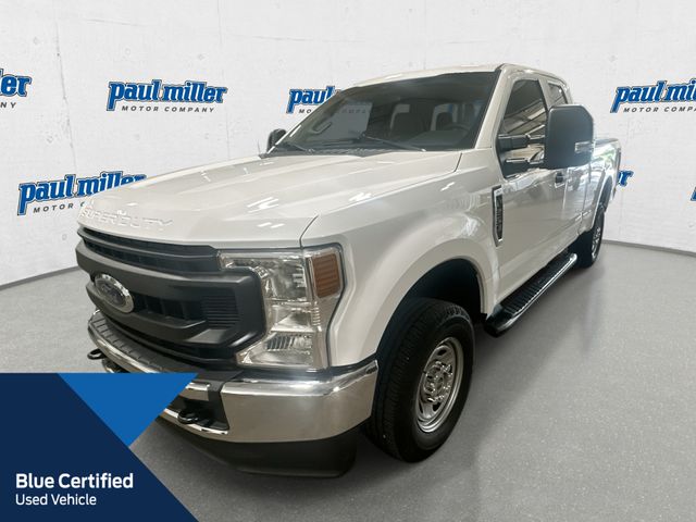 Oxford White 2022 Ford F-250 Super Duty Pickup Truck Four-Wheel Drive 6-Speed Automatic