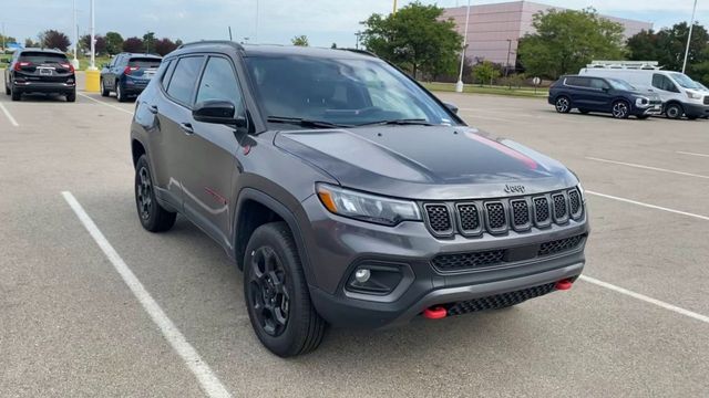 2023 Jeep Compass Trailhawk 2