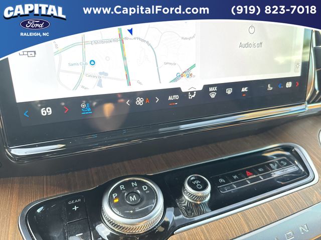 Used 2025 Gray Ford King Ranch image 30