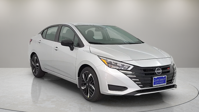 Brilliant Silver Metallic 2025 Nissan Versa Sedan Front-Wheel Drive Continuously Variable Transmission