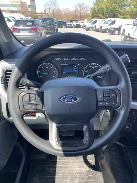 2025 Ford F-550 Super Duty 