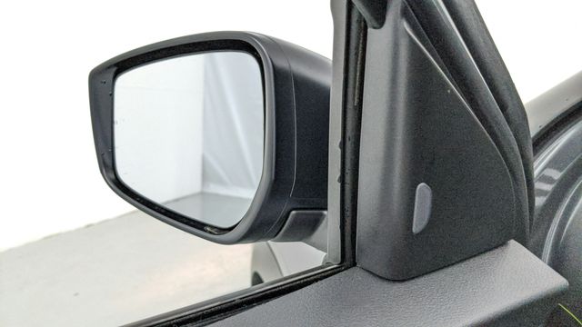 2025 Nissan Kicks Play