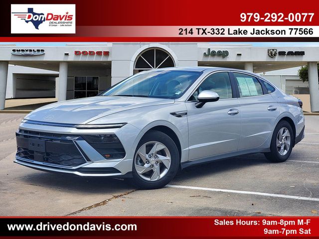 Aero Silver 2025 Hyundai Sonata SE FWD Sedan Front-Wheel Drive 8-Speed Automatic